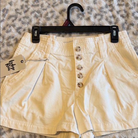 Indigo Rein Cream High Waist Women's Shorts - Picture 1 of 2